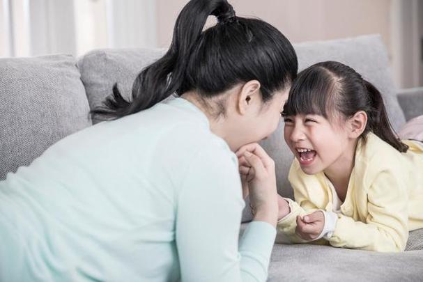 客户生了女儿送什么好，客户女儿生孩子该怎么说