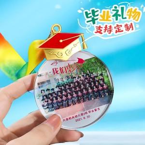 小孩子上小学送什么礼物好，小孩子上小学送什么纪念品好